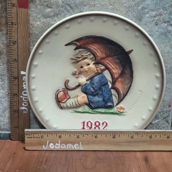 MJ Hummel 12th Annual Decorative Plate Umbrella Boy 1982 Goebel W Germany 1973 - Picture 8 of 10